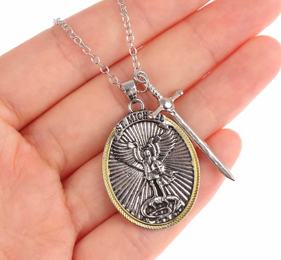 COLLAR ARCANGEL